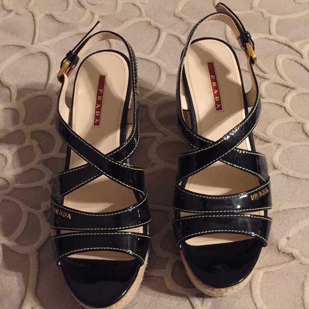 Black wedges sandals very shiny